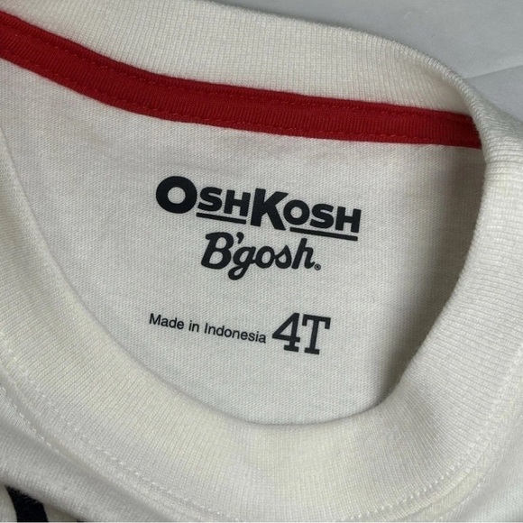 Oshkosh Boys Lot Of 2 Short Sleeve T-shirts Size 4 4T Football Summer Embroidery - Picture 6 of 6